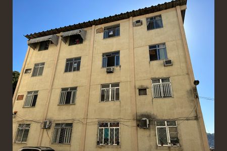 Apartamento à venda com 57m², 2 quartos e 1 vagaFachada + placa
