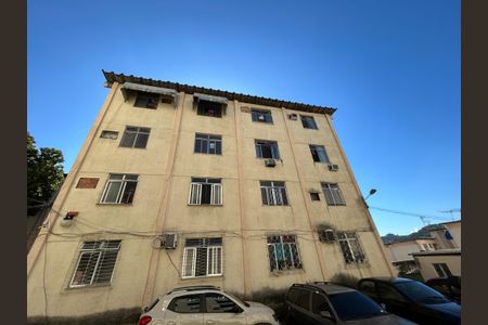 Apartamento à venda com 57m², 2 quartos e 1 vagaFachada + placa