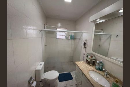 Casa à venda com 149m², 2 quartos e 2 vagasBanheiro