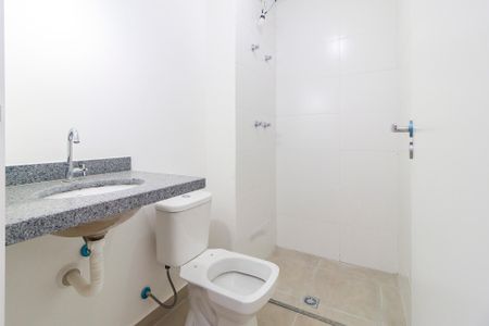 Banheiro de kitnet/studio à venda com 0 quarto, 34m² em Vila Congonhas, São Paulo