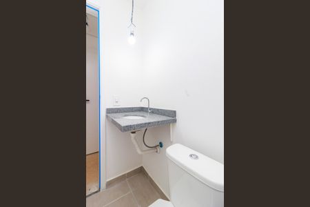 Banheiro de kitnet/studio à venda com 0 quarto, 34m² em Vila Congonhas, São Paulo