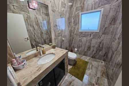 Casa de condomínio à venda com 978m², 5 quartos e 8 vagasBanheiro 2