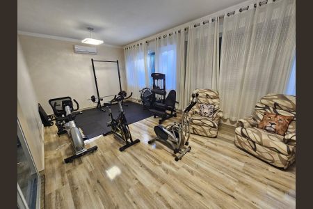 Casa de condomínio à venda com 978m², 5 quartos e 8 vagasAcademia