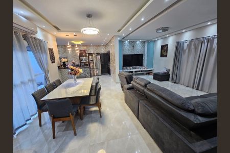 Sala  de casa de condomínio à venda com 5 quartos, 978m² em Residencial Tambore, Barueri