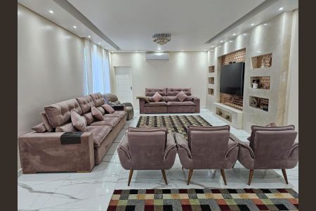 Sala  de casa de condomínio à venda com 5 quartos, 978m² em Residencial Tambore, Barueri