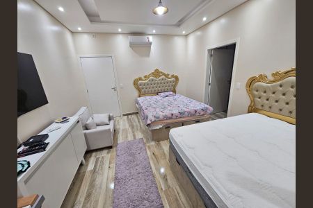 Casa de condomínio à venda com 978m², 5 quartos e 8 vagasQuarto 4