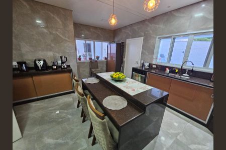 Cozinha de casa de condomínio à venda com 5 quartos, 978m² em Residencial Tambore, Barueri