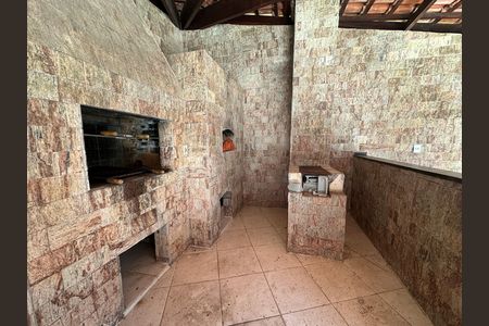 Casa de condomínio para alugar com 270m², 3 quartos e 4 vagas Casa de condomínio para alugar com 270m², 3 quartos e 4 vagasChurrasqueira