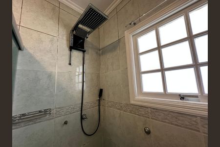 Casa de condomínio para alugar com 270m², 3 quartos e 4 vagas Casa de condomínio para alugar com 270m², 3 quartos e 4 vagasBanheiro Social 1