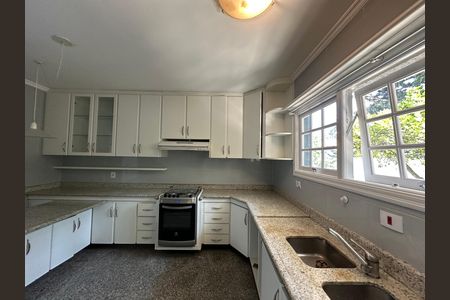 Casa de condomínio para alugar com 270m², 3 quartos e 4 vagas Casa de condomínio para alugar com 270m², 3 quartos e 4 vagasCozinha
