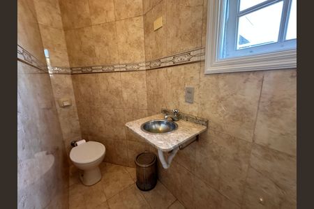 Casa de condomínio para alugar com 270m², 3 quartos e 4 vagas Casa de condomínio para alugar com 270m², 3 quartos e 4 vagasLavabo