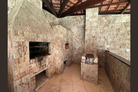 Casa de condomínio para alugar com 270m², 3 quartos e 4 vagas Casa de condomínio para alugar com 270m², 3 quartos e 4 vagasChurrasqueira
