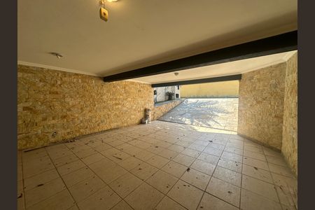 Casa de condomínio para alugar com 270m², 3 quartos e 4 vagas Casa de condomínio para alugar com 270m², 3 quartos e 4 vagasGaragem