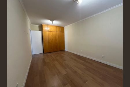 Casa de condomínio para alugar com 270m², 3 quartos e 4 vagas Casa de condomínio para alugar com 270m², 3 quartos e 4 vagasQuarto 1