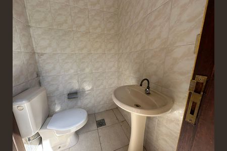 Casa de condomínio para alugar com 270m², 3 quartos e 4 vagas Casa de condomínio para alugar com 270m², 3 quartos e 4 vagasBanheiro Social 2