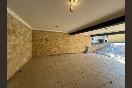 Casa de condomínio para alugar com 270m², 3 quartos e 4 vagas Casa de condomínio para alugar com 270m², 3 quartos e 4 vagasGaragem