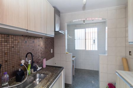 Apartamento à venda com 55m², 2 quartos e sem vaga Apartamento à venda com 55m², 2 quartos e sem vagaCozinha e Área de Serviço