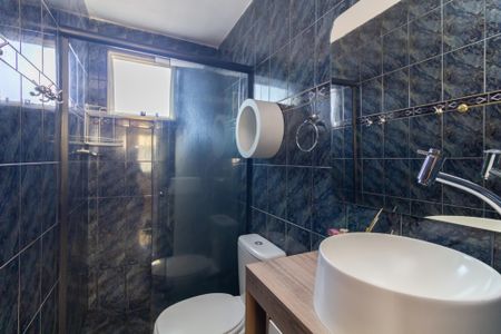 Apartamento à venda com 55m², 2 quartos e sem vaga Apartamento à venda com 55m², 2 quartos e sem vagaBanheiro