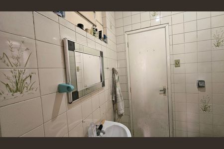 Casa à venda com 170m², 3 quartos e 2 vagas Casa à venda com 170m², 3 quartos e 2 vagasBanheiro