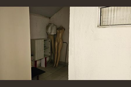 Casa à venda com 170m², 3 quartos e 2 vagas Casa à venda com 170m², 3 quartos e 2 vagasÁrea de serviço