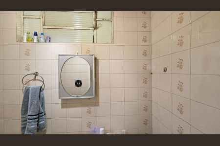 Casa à venda com 170m², 3 quartos e 2 vagas Casa à venda com 170m², 3 quartos e 2 vagasBanheiro