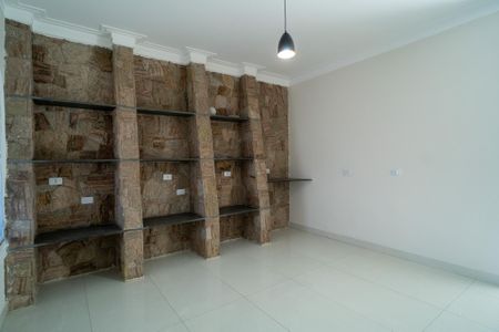 Casa para alugar com 122m², 3 quartos e 2 vagasSala