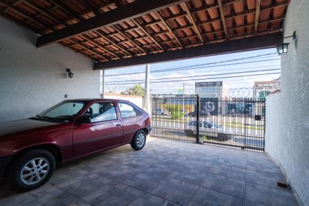 Casa para alugar com 122m², 3 quartos e 2 vagasGaragem