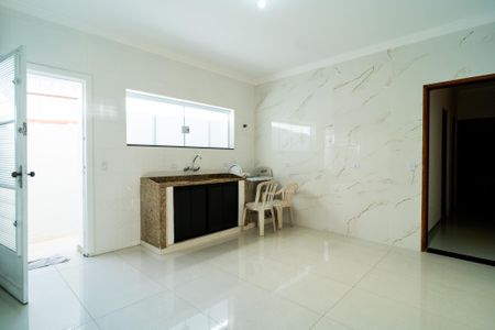 Casa para alugar com 122m², 3 quartos e 2 vagasCozinha