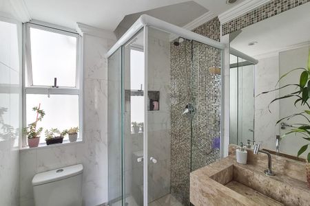 Apartamento à venda com 68m², 3 quartos e 1 vaga Apartamento à venda com 68m², 3 quartos e 1 vagaBanheiro Social