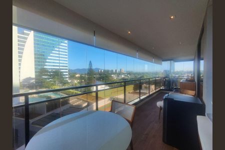 Apartamento para alugar com 84m², 1 quarto e 1 vaga Apartamento para alugar com 84m², 1 quarto e 1 vagaSuíte Varanda