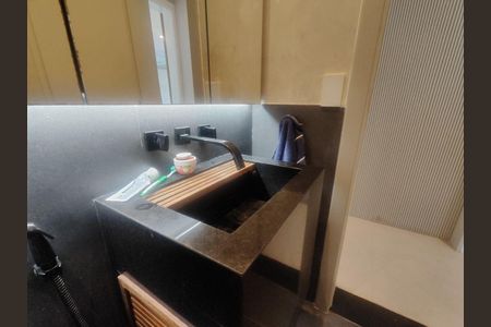 Apartamento para alugar com 84m², 1 quarto e 1 vaga Apartamento para alugar com 84m², 1 quarto e 1 vagaBanheiro social