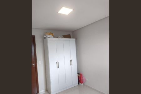Apartamento à venda com 70m², 3 quartos e 2 vagas Apartamento à venda com 70m², 3 quartos e 2 vagasQuarto