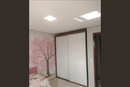 Apartamento à venda com 70m², 3 quartos e 2 vagas Apartamento à venda com 70m², 3 quartos e 2 vagasQuarto