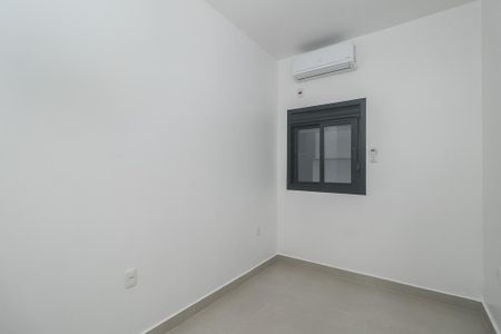 Quarto de apartamento para alugar com 1 quarto, 26m² em Costa E Silva, Porto Alegre
