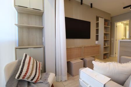 Sala de apartamento para alugar com 2 quartos, 49m² em Vila Olímpia, São Paulo