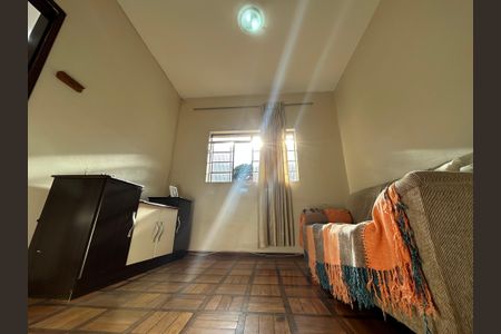Casa à venda com 3 quartos, 352m² em Nova Cachoeirinha, Belo Horizonte