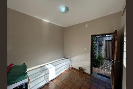 Casa à venda com 3 quartos, 352m² em Nova Cachoeirinha, Belo Horizonte