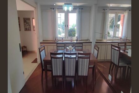 Casa à venda com 3 quartos, 235m² em Conjunto Residencial Vista Verde, São Paulo