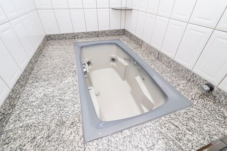 Casa para alugar com 150m², 3 quartos e 2 vagasBanheiro da Suíte