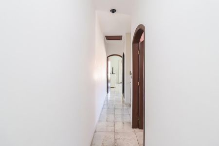 Casa para alugar com 150m², 3 quartos e 2 vagasCorredor do Piso Superior