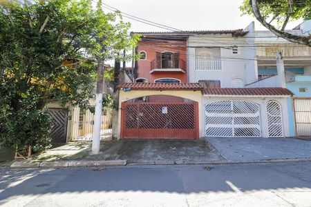 Casa para alugar com 150m², 3 quartos e 2 vagasFachada