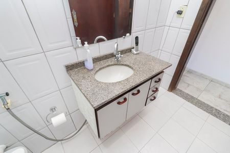 Casa para alugar com 150m², 3 quartos e 2 vagasBanheiro