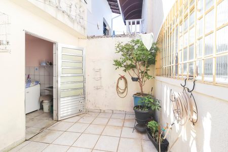 Casa para alugar com 150m², 3 quartos e 2 vagasQuintal