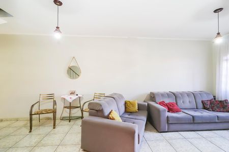Sala de casa à venda com 3 quartos, 150m² em Jardim Nossa Senhora do Carmo, São Paulo
