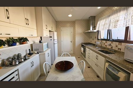 Apartamento à venda com 133m², 3 quartos e 2 vagas