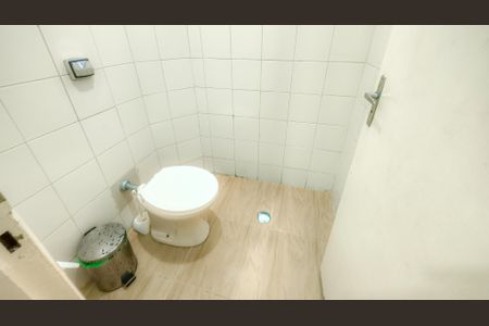 Casa à venda com 125m², 4 quartos e 2 vagas Casa à venda com 125m², 4 quartos e 2 vagasLavabo