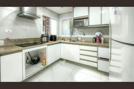 Casa à venda com 125m², 4 quartos e 2 vagas Casa à venda com 125m², 4 quartos e 2 vagasCozinha