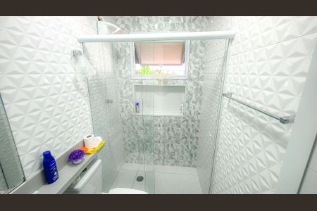 Casa à venda com 125m², 4 quartos e 2 vagas Casa à venda com 125m², 4 quartos e 2 vagasBanheiro