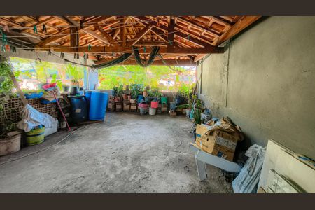 Casa à venda com 125m², 4 quartos e 2 vagas Casa à venda com 125m², 4 quartos e 2 vagasTerraço