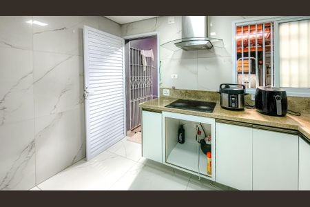 Casa à venda com 125m², 4 quartos e 2 vagas Casa à venda com 125m², 4 quartos e 2 vagasCozinha